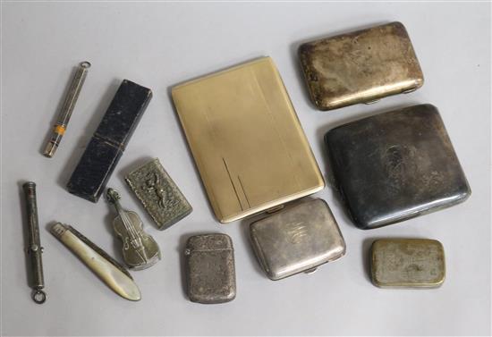 Mixed silver and plated items including vesta cases, cigarette cases etc.